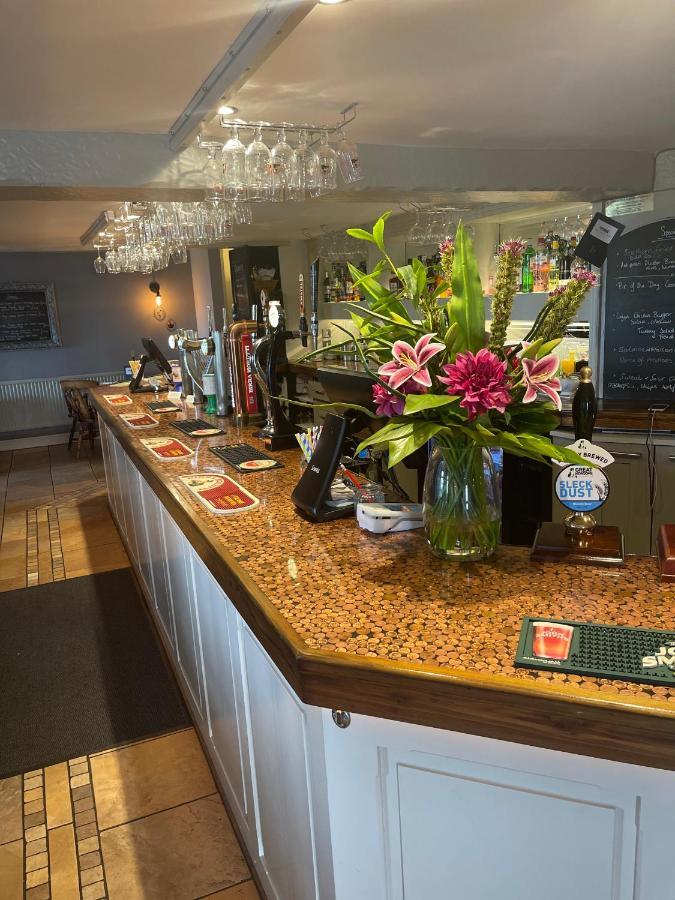Rise The Railway Inn المظهر الخارجي الصورة